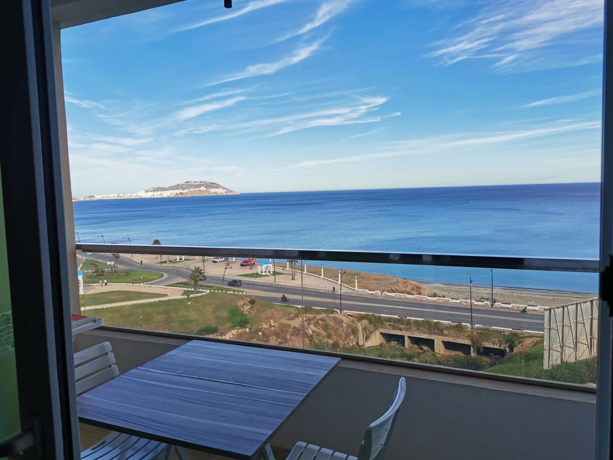 Appartf3 Vue Panoramique Sur Mer Residence Vista Del Mar Fnideq Dış mekan fotoğraf